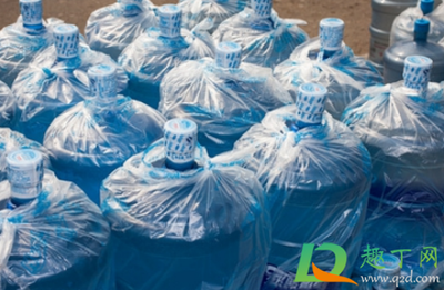 桶裝水未開封存放半年，安全隱患不容忽視